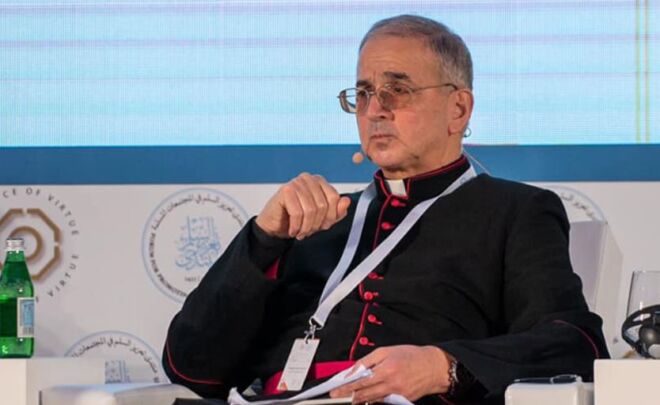 المونسنيور عكشة يقدّم من أبوظبي ’الوصايا العشر‘ في الأخوة اﻹنسانية