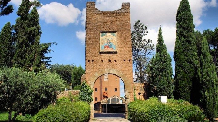 روما تواجه انتشار وباء"كورونا" في العالم بالصّوم والصّلاة بدعوة من نائب البابا العام على أبرشيّة روما