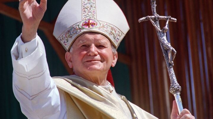 في الشّهر المريميّ... وُلد البابا القدّيس!