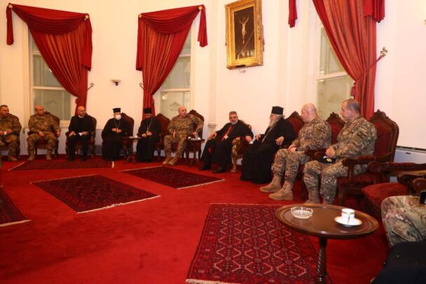 قائد الجيش من مطرانية طرابلس المارونية: الجيش سيبقى بخدمة المجتمع...