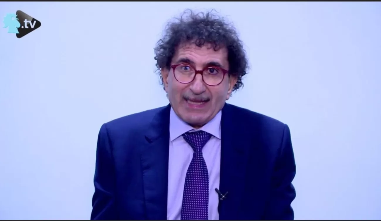 هذا ما عشته ولمسته خلال ثلاثين عاماً من متابعته لحالتي المرضية