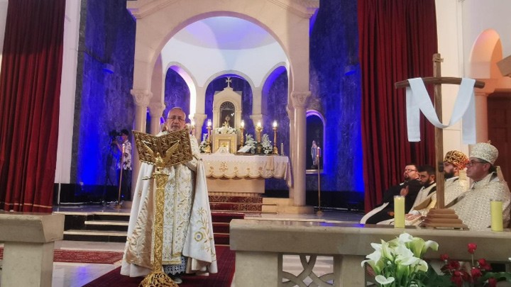 البطريرك رافائيل بدروس الحادي والعشرون ميناسيان احتفل بقدّاس أحد القيامة في كاتدرائيّة مار الياس -الدّباس