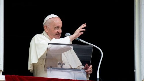 البابا فرنسيس: لتعلمنا العذراء مريم فنَّ أن نصلّي على الدوام دون أن نكِلّ