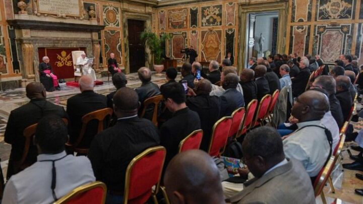 البابا يستقبل أعضاء رهبنة Missionari Oblati di Maria Immacolata لمناسبة انعقاد مجمعهم العام في روما