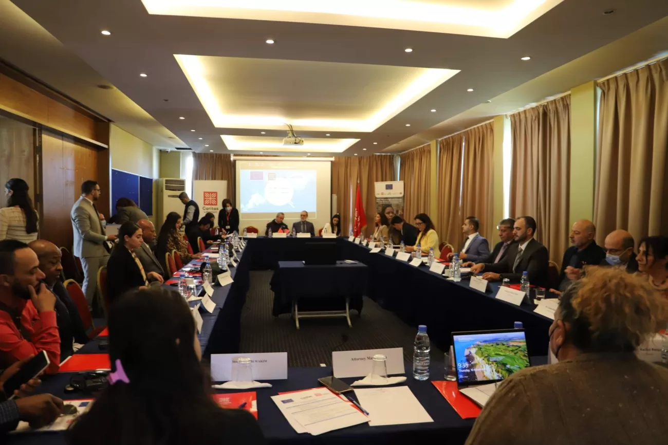 طاولة مستديرة حول "حلّ النزاعات: الحق في التمثيل القانوني والمحاكمات العادلة"