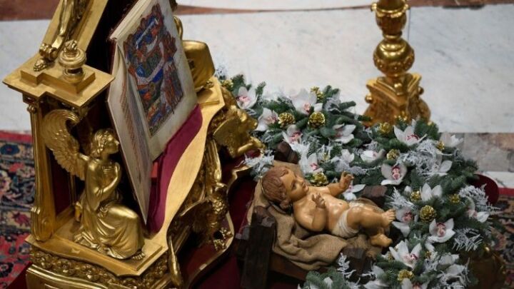 البابا فرنسيس أتى يسوع لكي يلمس قلوبنا ويقول لنا إن القوة الوحيدة التي تغير مجرى التاريخ هي الحب