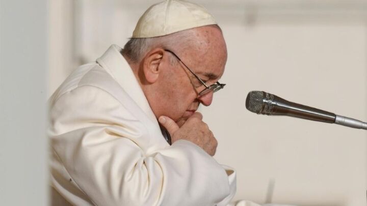 البابا فرنسيس يبرق إلى رئيس أساقفة كييف هاليتش سفياتوسلاف شيفتشوك معزيا بوفاة والده