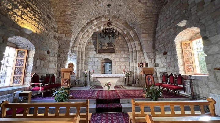 هكذا يحيي دير مار سركيس وباخوس قرطبا الأعياد الميلاديّة