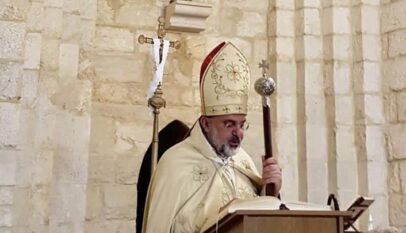 في ذكرى رحيله، سويف صلّى مع أبناء الأبرشيّة لراحة نفس المطران بو جودة