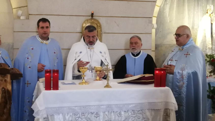 سويف مختتمًا الشّهر المريميّ من سيّدة الحارة- التّبّانة: مشكلتنا في لبنان غياب التّواضع