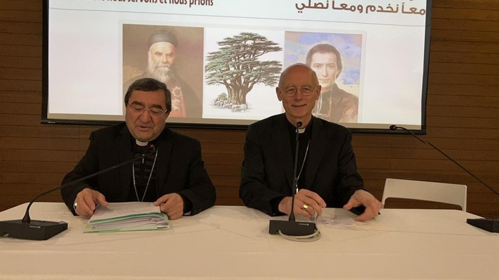 أبرشيّتا البترون وسان إتيان الفرنسيّة سلّمتا التّوأمة لشفاعة البطريرك الحويّك