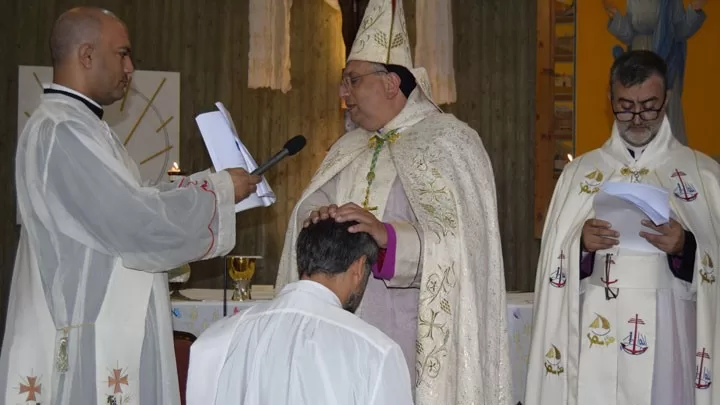 المطران نفّاع لشدياق جديد: كن كالسّراج الّذي يقود العالم إلى يسوع