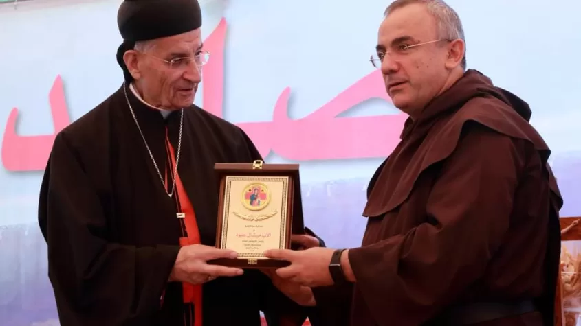 تقليد رابطة كاريتاس لبنان ميدالية سيدة إيليج