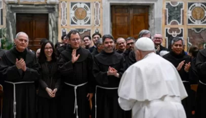 البابا فرنسيس يستقبل أعضاء المعهد البيبلي الفرنسيسكاني (VATICAN MEDIA Divisione Foto)