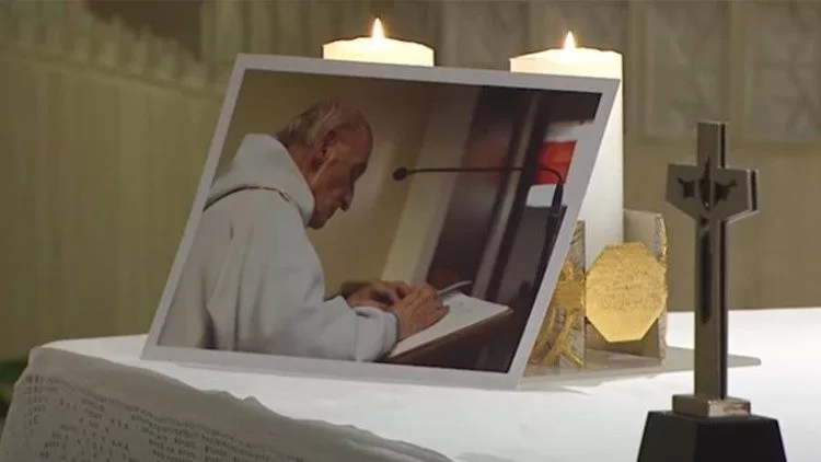 البابا فرنسيس يوجه رسالة لمناسبة تسليم جائزة الأب هاميل الصحفية في لورد