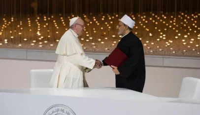 البابا فرنسيس يوجه رسالة في الذكرى الخامسة لصدور وثيقة الأخوّة الإنسانية ولمناسبة جائزة زايد للأخوَّة الإنسانية
