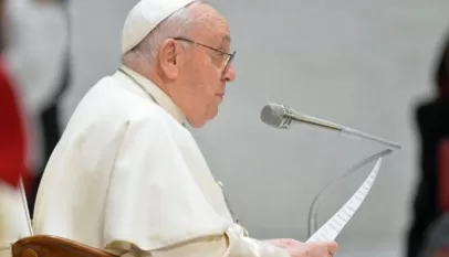 البابا يستقبل أعضاء الفدرالية الوطنية إيطاليا – الصين ويشجعهم على أن يكونوا بهلوانات للسلام والأخوة (Vatican Media)