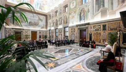 البابا فرنسيس يستقبل المشاركين في الجمعية العامة للأكاديمية الحبرية للعلوم الاجتماعية (VATICAN MEDIA Divisione Foto)