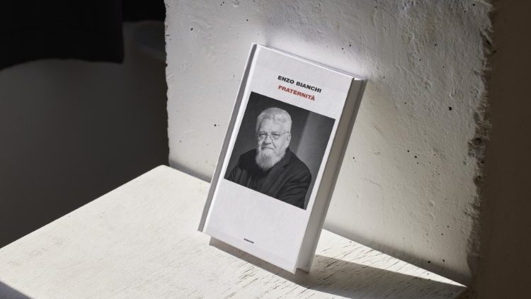 كتاب مؤسس جماعة بوزيه بعنوان "أخوّة"