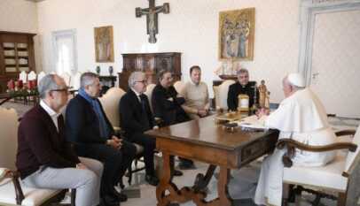 البابا يستقبل الكاردينال لوجوديشي ووفداً من عمال شركة "بيكو يوروب"